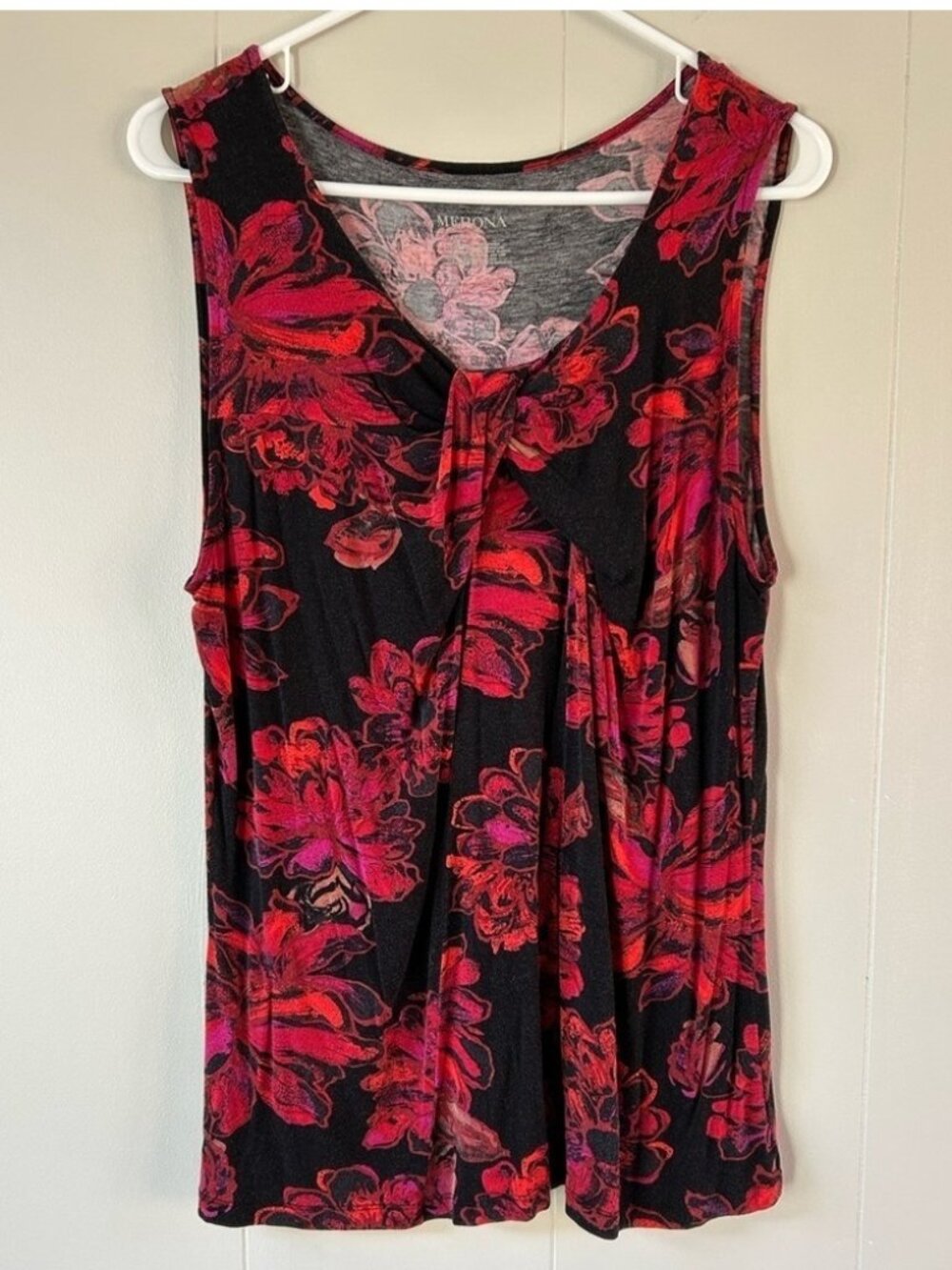 Black and Red Floral Sleeveless Top